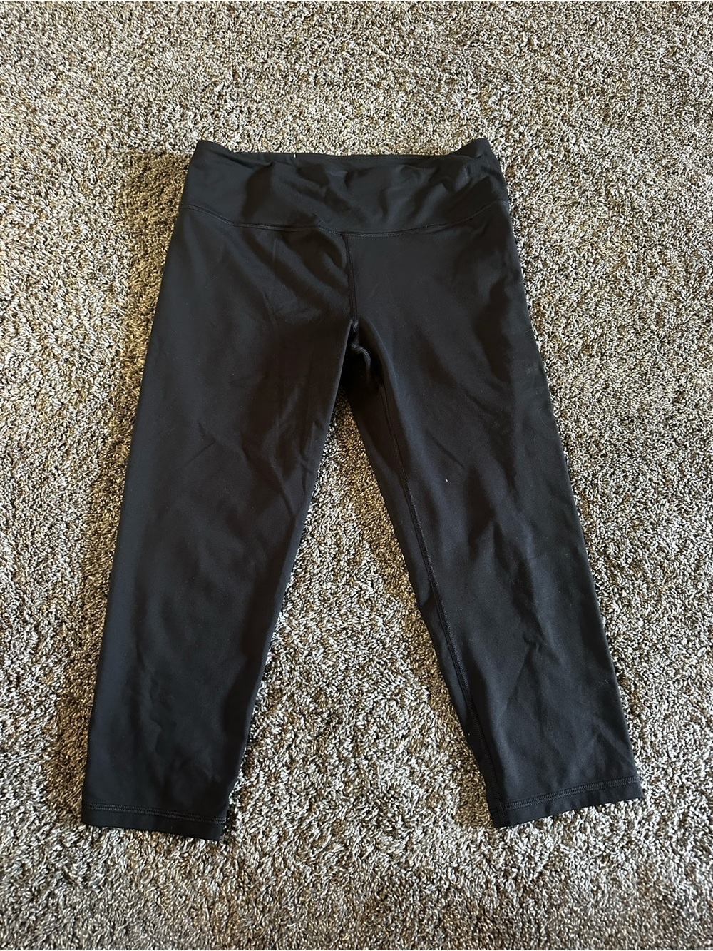 Women’s Black High-Rise Crop Leggings